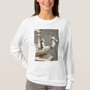 Camiseta Detalhe de prow de um barco com cabeça do sírio