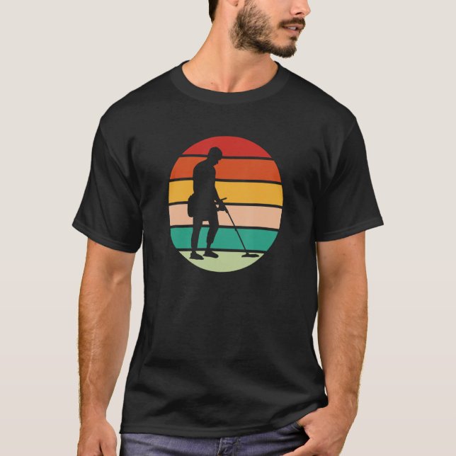 Camiseta Detector Retro Sunset Treasure Hunting Detectorist (Frente)