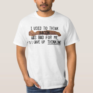 Camiseta Deu acima o pensamento para o bacon
