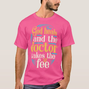 Camiseta Deus Cura Slogan Cristão Engraçado Religião Dizend