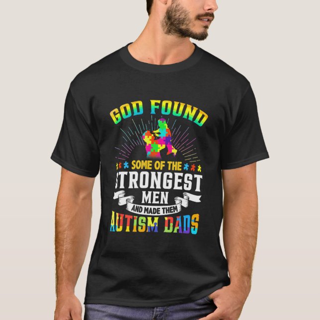 Camiseta Deus Encontrou Alguns Dos Homens Mais Fortes Que O (Frente)