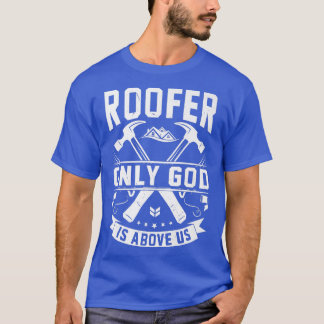 Camiseta Deus Está Acima De Nós Coisas Engraçadas De Roofer