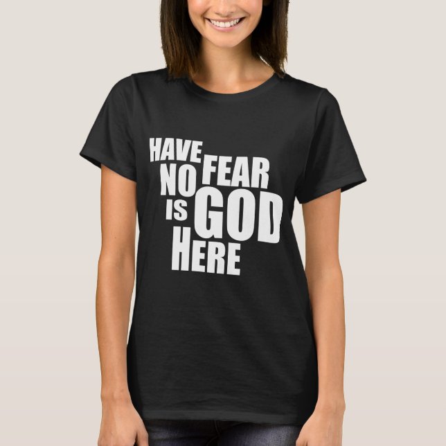 CAMISETA DEUS ESTÁ AQUI (Frente)