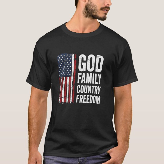 Camiseta Deus Família País Liberdade Patriótico EUA Flag Ch (Frente)