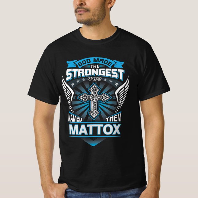 Camiseta Deus Fez O Mais Forte E Os Chamou Mattox. (Frente)