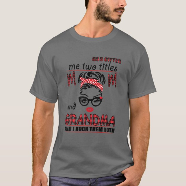 Camiseta Deus Me Deu Dois Títulos Mãe E Vovó Eu Rock (Frente)