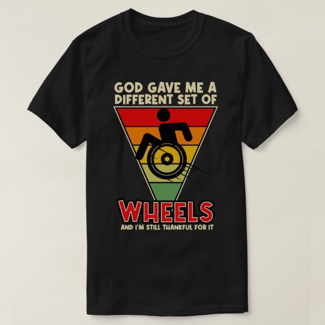 Camiseta Deus Me Deu Um Conjunto Diferente De Rodas E Eu Ai (Frente do Design)