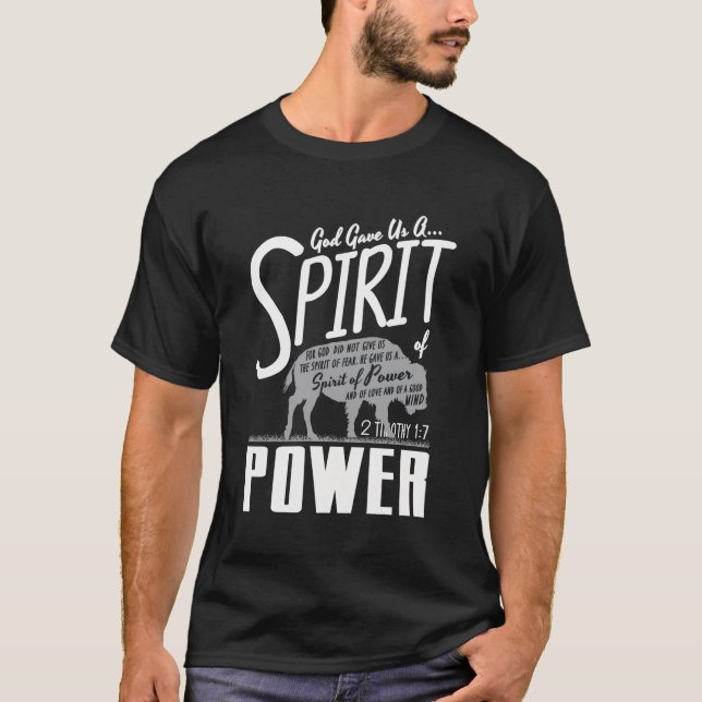 Camiseta Deus Nos Deu Um Espírito De Poder Religioso Fé Buf (Frente)