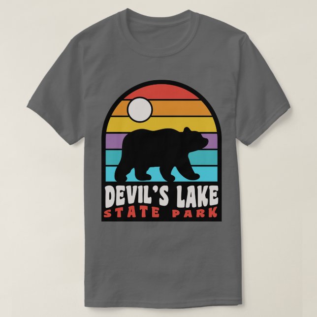 Camiseta Devils Lake State Park Wisconsin Retro Sunset Bear (Frente do Design)