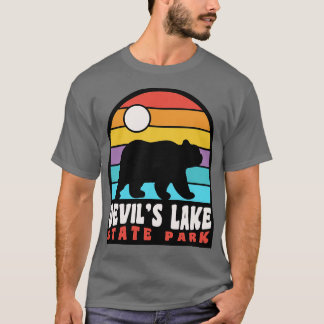 Camiseta Devils Lake State Park Wisconsin Retro Sunset Bear