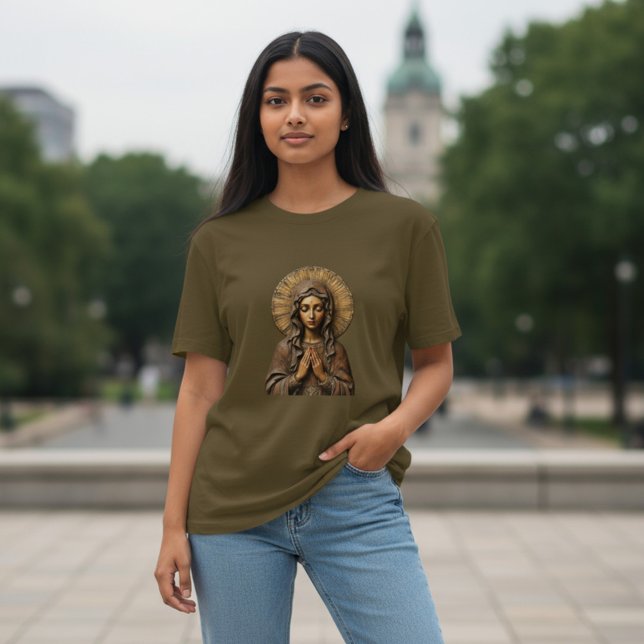Camiseta Devoção Esculpida  Maria de Madeira (Criador carregado)