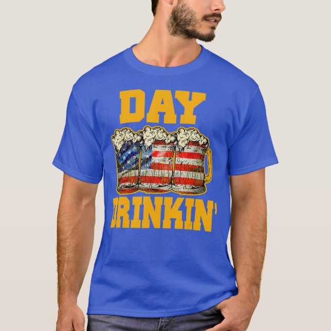 Camiseta Dia Bebendo Beer sobe bandeira americana 4 de julh (Frente)