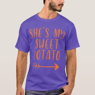Camiseta Dia de Ação de Graças Ela É Minha Batata Doce Eu Y