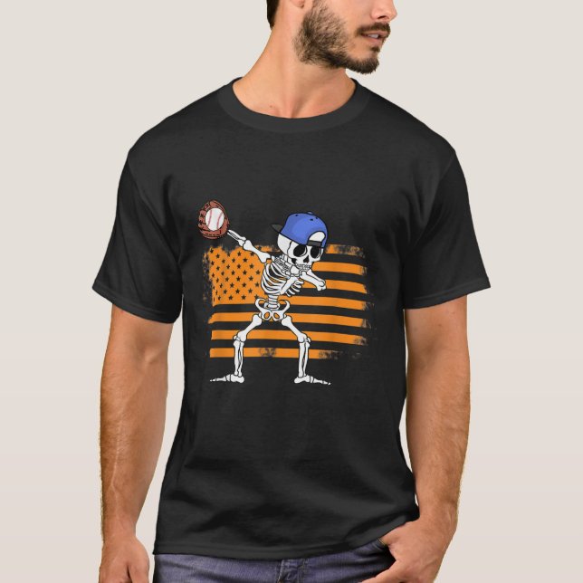 Camiseta Dia de as Bruxas engraçado De Baseball De Esquelet (Frente)