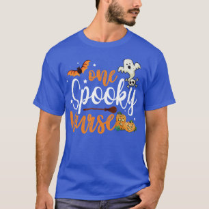 Camiseta Dia de as Bruxas engraçado Um Enfermeiro Spooky Pu