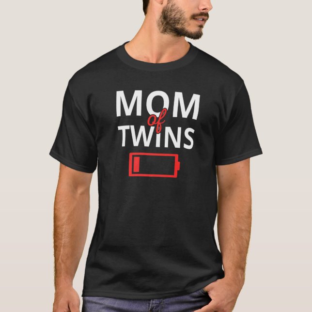 Camiseta Dia de as mães Cansado Mãe De Gêmeos Com Baixo Con (Frente)