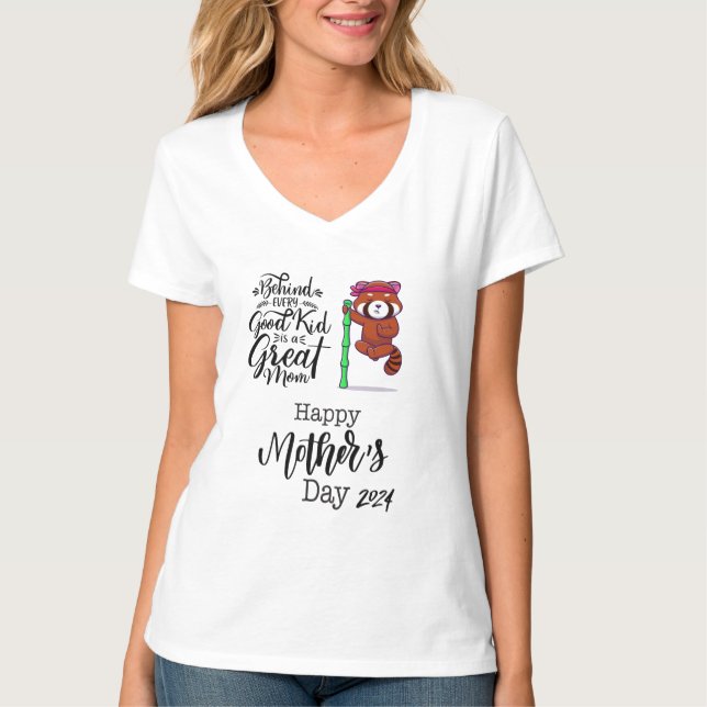 Camiseta Dia de as mães do Panda Vermelho 2024. (Frente)