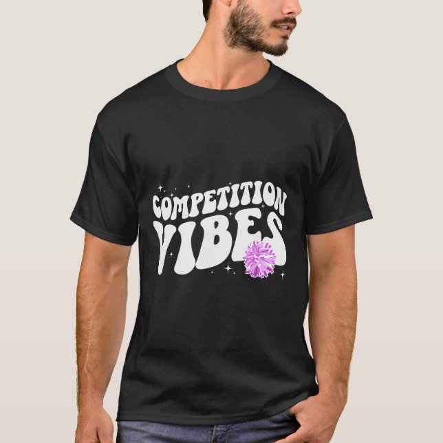 Camiseta Dia de Competição de Cheer Vibes Dia de Comp de Ch (Frente)