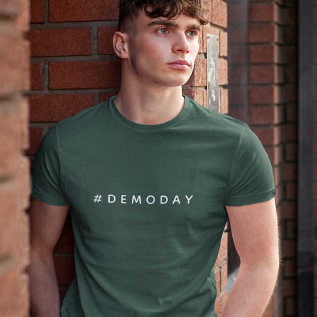 Camiseta Dia de Demonstração Moderna | Reparador de Incubaç (Criador carregado)