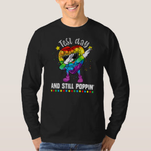 Camiseta Dia De Ensaio Do Arco-Íris Fidget E Ainda Prendend