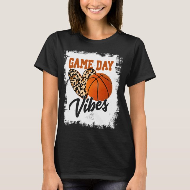 Camiseta Dia de Jogo Branqueado Vibes Vã Vã de Basquete Mãe (Frente)