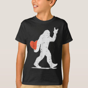 Camiseta Dia de os namorados Bigfoot Rock Heart Sasquatch W