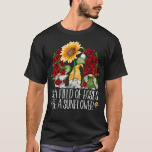 Camiseta Dia de os namorados Gnomo Em Um Campo De Rosas Ser