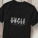 Camiseta Dia de os pais Simples Tio Moderno Elegante Mais L<br><div class="desc">Esta design simples e moderna é composta por tipografia sã-serif.</div>