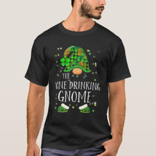 Camiseta Dia de São Patrício De Gnome Do Bebendo De Vinho I