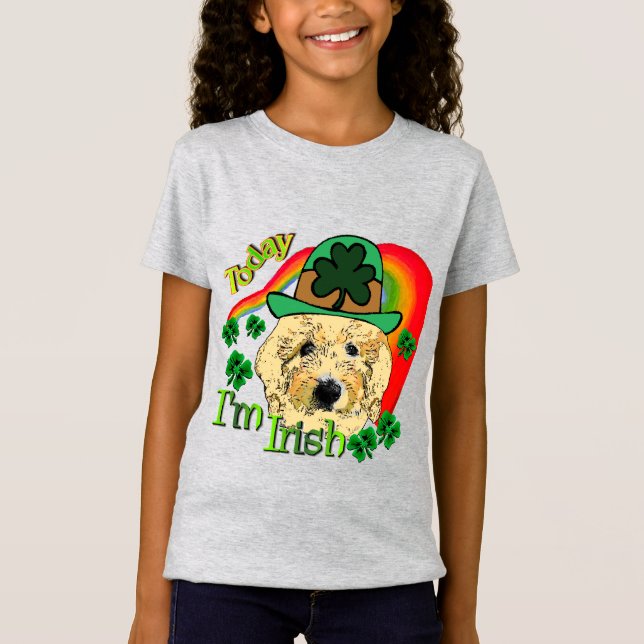 Camiseta Dia de São Patrício de Goldendoodle (Frente)