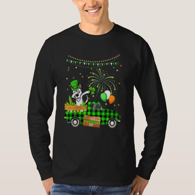 Camiseta Dia de São Patrício de Shamrock Cachorro Rouco (Frente)
