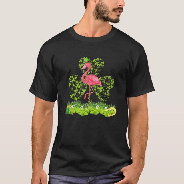 Camiseta Dia de São Patrício de Shamrock do Flamingo Flamin (Frente)