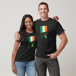 Camiseta Dia de São Patrício Design Retro c/ Bandeira da Ir