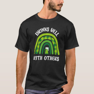 Camiseta Dia de São Patrício Engraçado Bebe Bem Com Outros