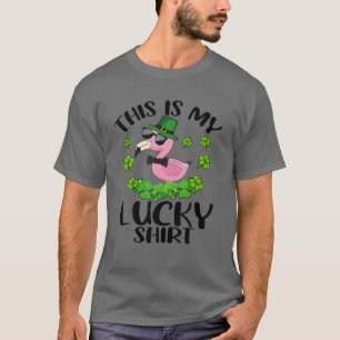 Camiseta Dia de São Patrício Engraçado Flamingo Esta É Minh