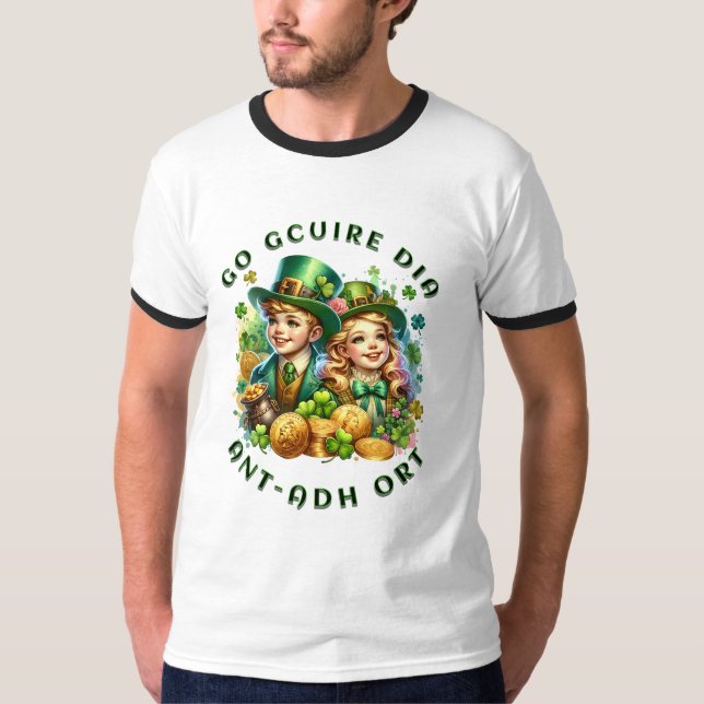 Camiseta Dia de São Patrício | Go gcuire Dia an t-ádh ort (Frente)
