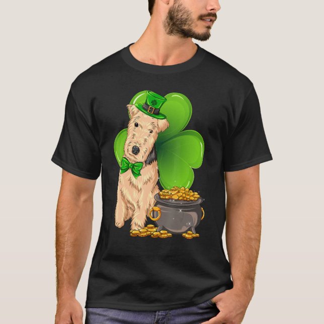 Camiseta Dia de São Patrício Lakeland Terrier Shamrock Pet  (Frente)