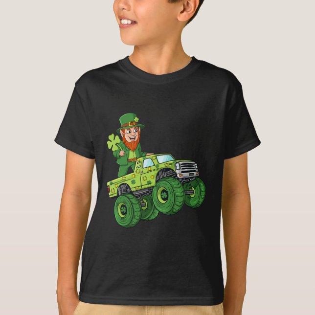 Camiseta Dia de São Patrício Leprechaun Monster Truck (Frente)