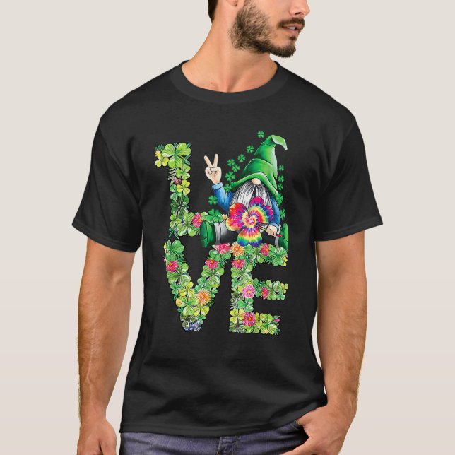 Camiseta Dia de São Patrício Love Gnome Love Shamrock Clove (Frente)