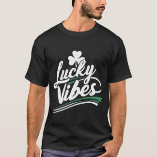 Camiseta Dia de São Patrício Lucky Vibes