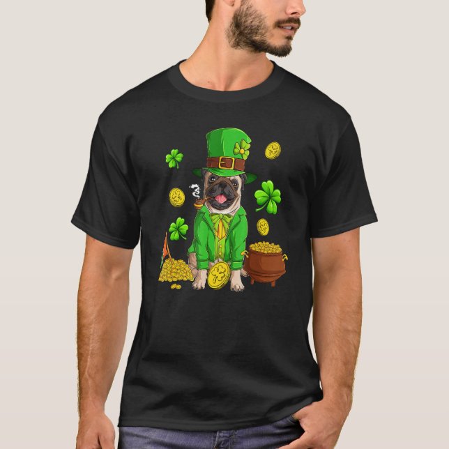 Camiseta Dia de São Patrício Pug Irish Dogs Santo Paddys Da (Frente)