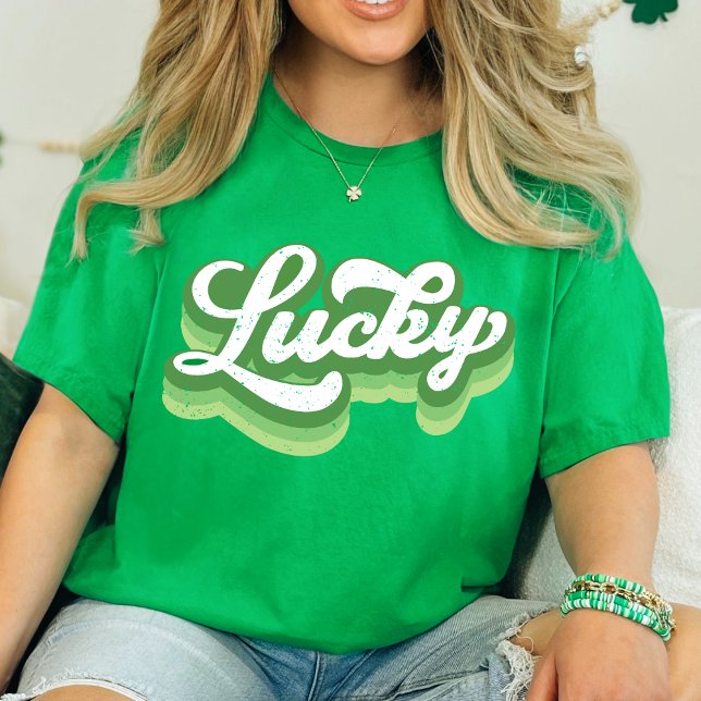 Camiseta Dia de São Patrício Retroativo Sortudo (Lucky Retro St Patrick's Day T-Shirt)