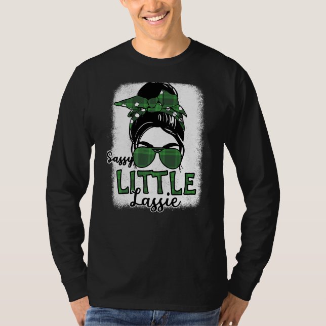 Camiseta Dia de São Patrício Sassy Little Lassie (Frente)