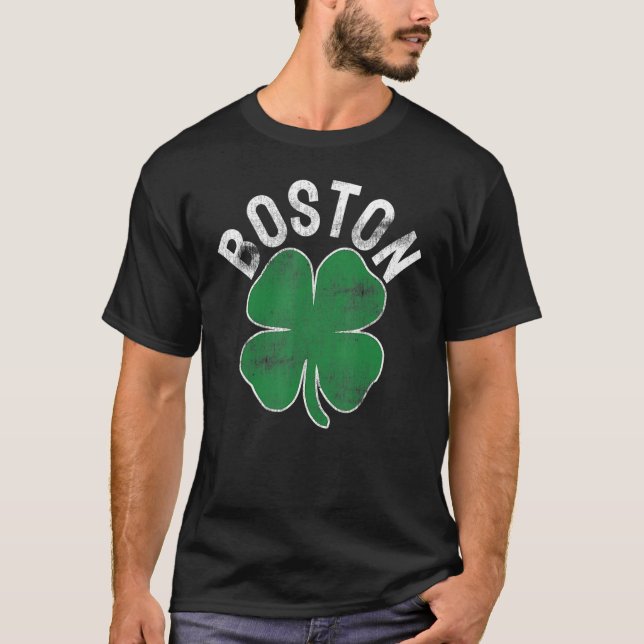 Camiseta Dia de São Patrício Shamrock Massachusetts Boston  (Frente)