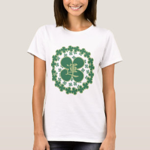 Camiseta Dia de São Patrício Shamrocks Kanji