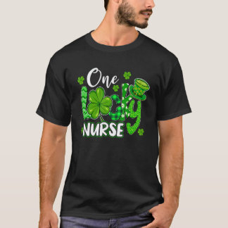 Camiseta Dia de São Patrício Trevo Família Correspondente U