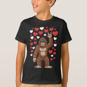 Camiseta Dia dos Namorados do Pé Grande Corações Engraçados