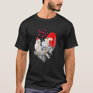 Camiseta Dia dos Namorados Galinha Engraçada Coração Casal