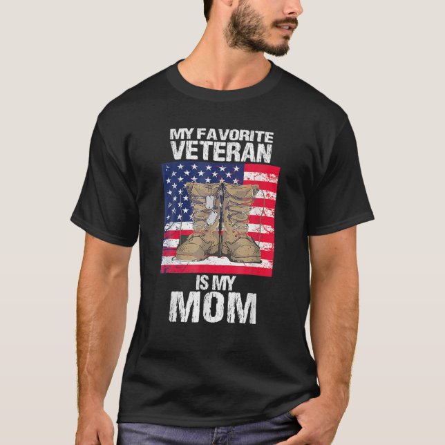 Camiseta Dia dos Veteranos Minha Veterana Favorita É Minha  (Frente)