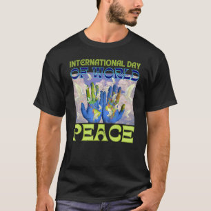 Camiseta Dia Internacional Da Paz Mão Terra